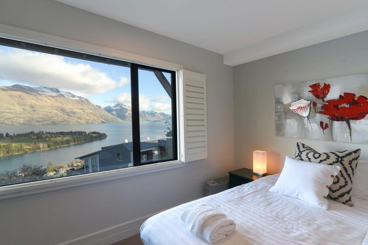 Modern 3 Bedroom With Stunning Postcard Views! 퀸즈타운 외부 사진